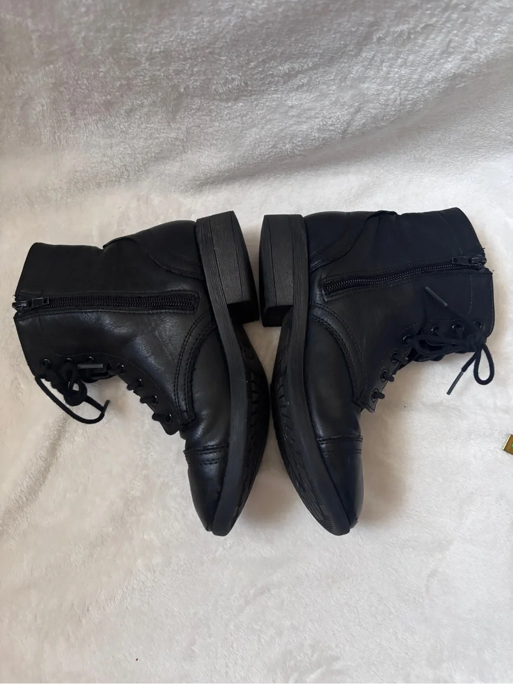 Steve Madden Girls Black Combat Boots Floral Butterfly Embroidered Size 3